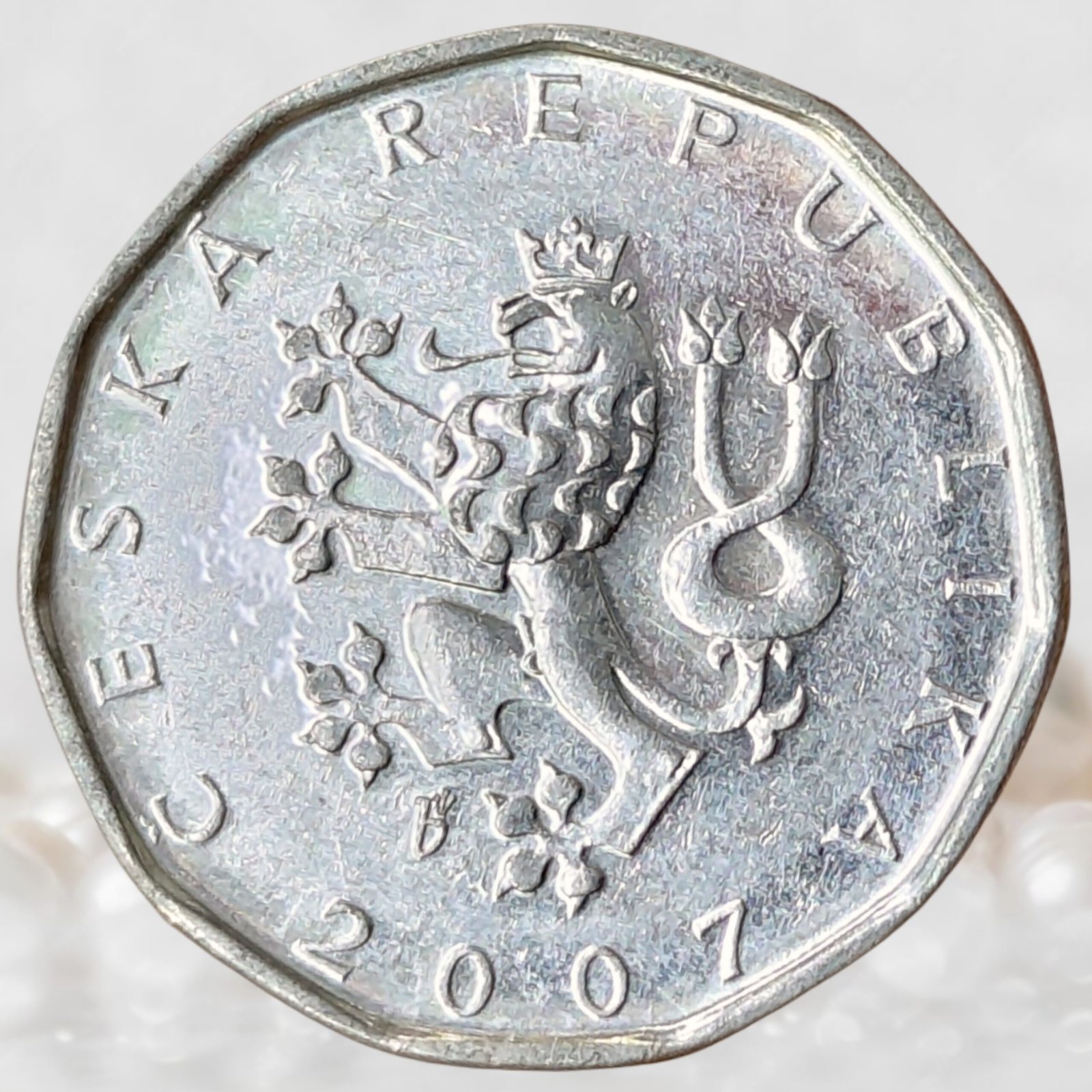 Czech Republic 2 Koruny Coin Nickel Plated Steel Collectible (1)