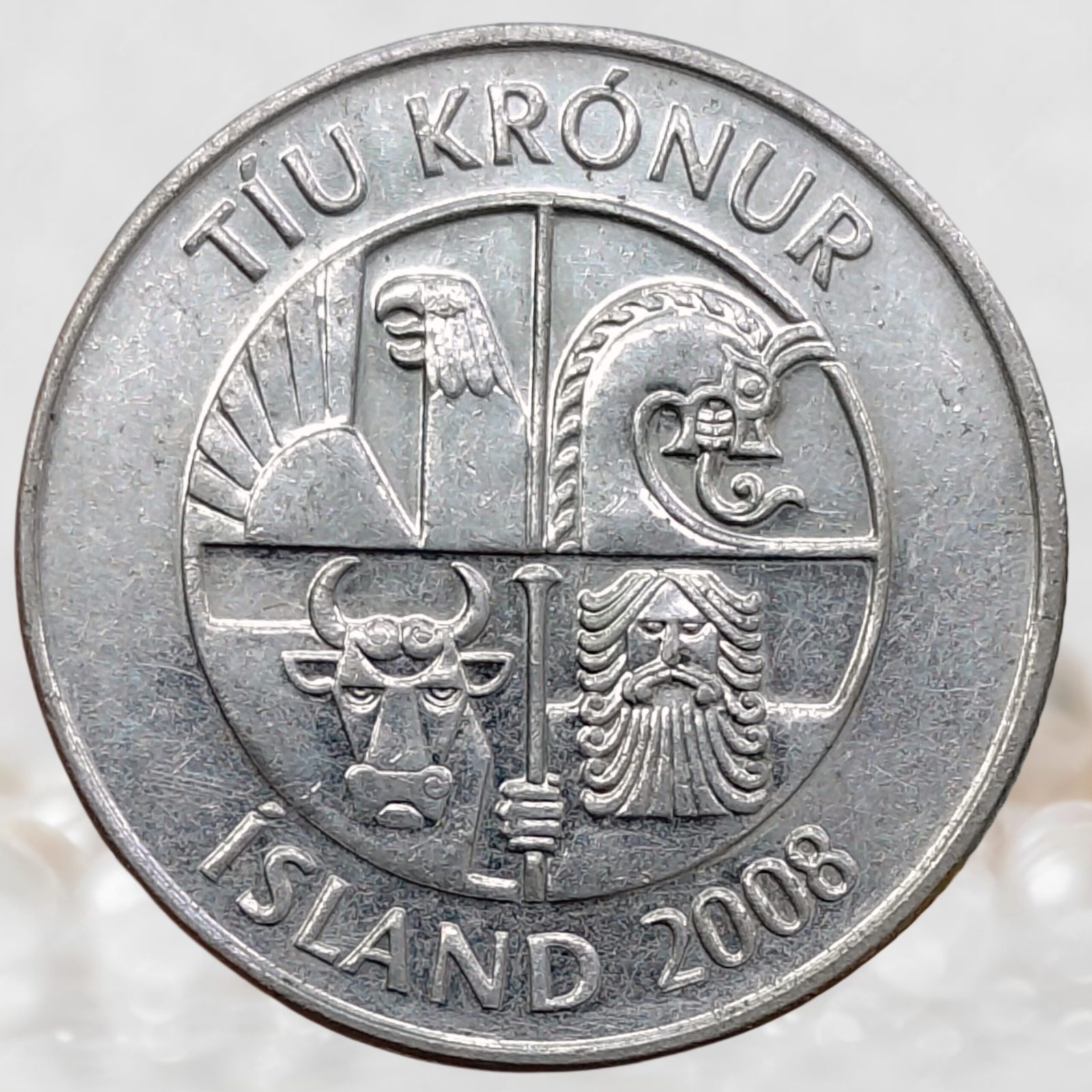 Iceland Republic 10 Krónur Coin Nickel Plated Steel Collectible (1)