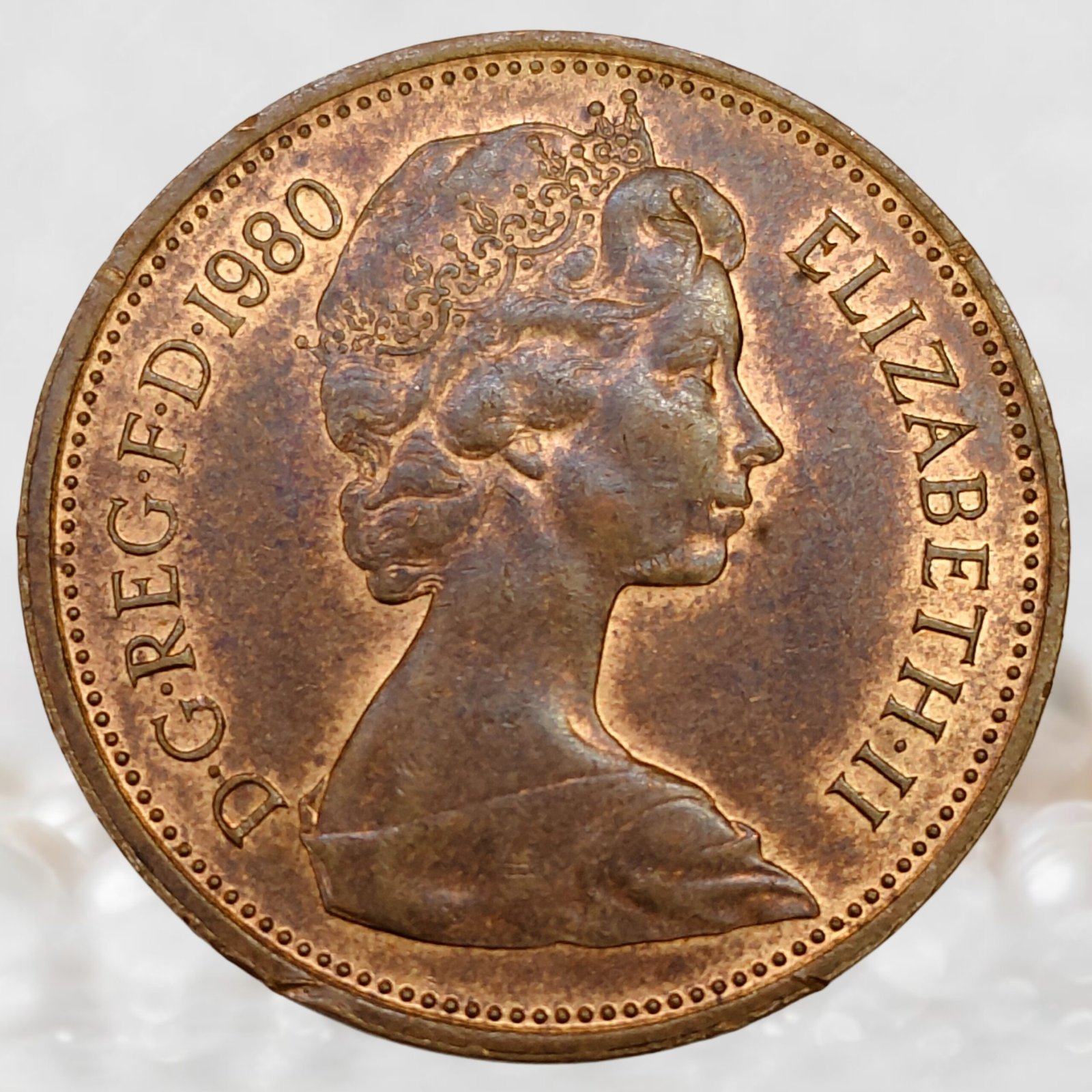 United Kingdom Queen Elizabeth II 2nd Portrait 2 New Pence Coin Bronze Collectible (1)