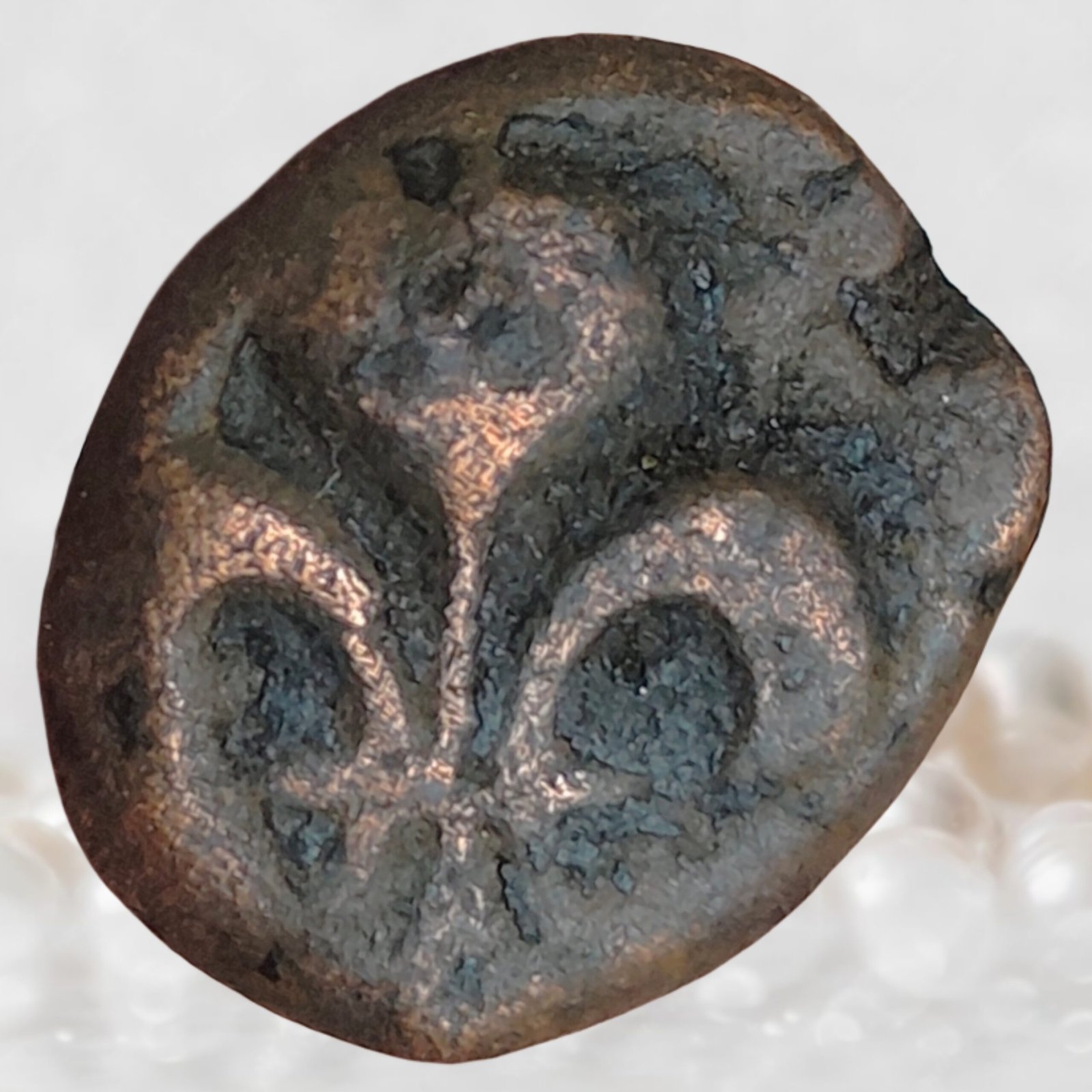 Indo-French Pondicherry King Louis XIV Bronze 1 Doudou Historical Coin of Colonial India (10)