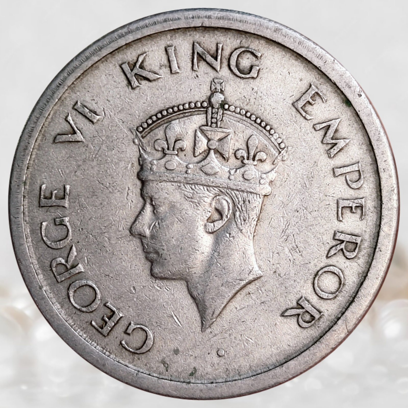 George VI - 1 Rupee British India1947 AD Bombay Mint Historical Coin (1)
